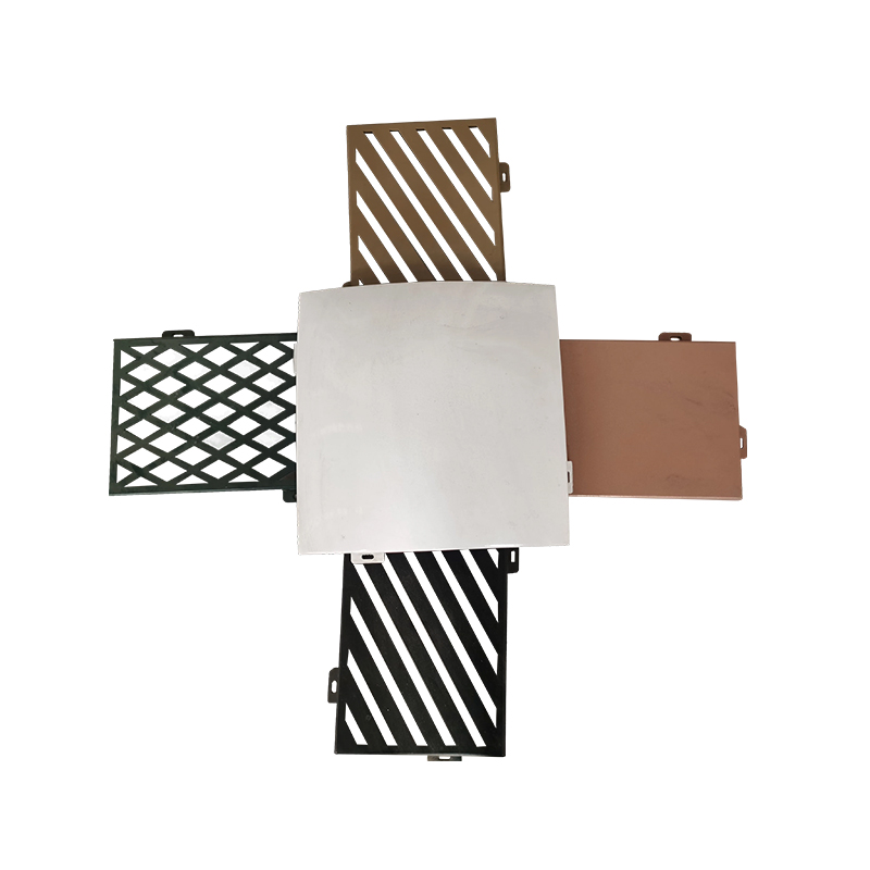 What effect does the electrostatic spraying process have on powder utilization when spraying aluminum plates?