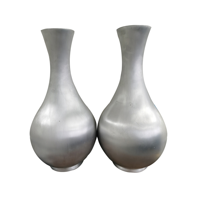 How can surface treatment processes improve the weather resistance of aluminum plate hyperbolic products used in building curtain walls?